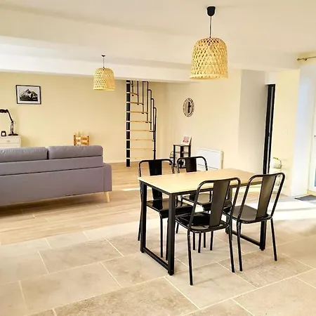 Semesterbostad Maison Renovee Proche De Paris
